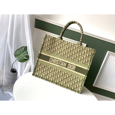 Dior Book Tote Bag In Green Oblique Canvas